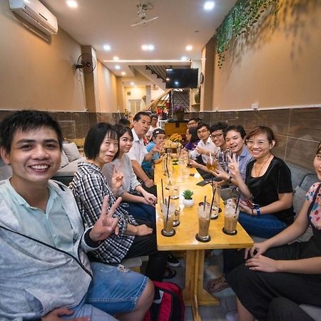 Language Exchange Hostel 1 胡志明市 外观 照片